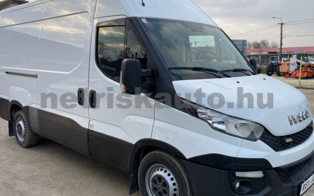 IVECO 35 35 S 15 V 3520 H2 tehergépkocsi 3,5t össztömegig - 2287cm3 Diesel 121065 2/9