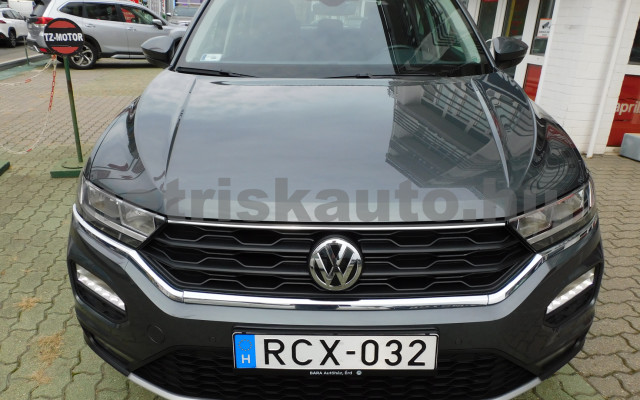 VW T-Roc 1.6 TDI SCR Style személygépkocsi - 1598cm3 Diesel 120919 4/12