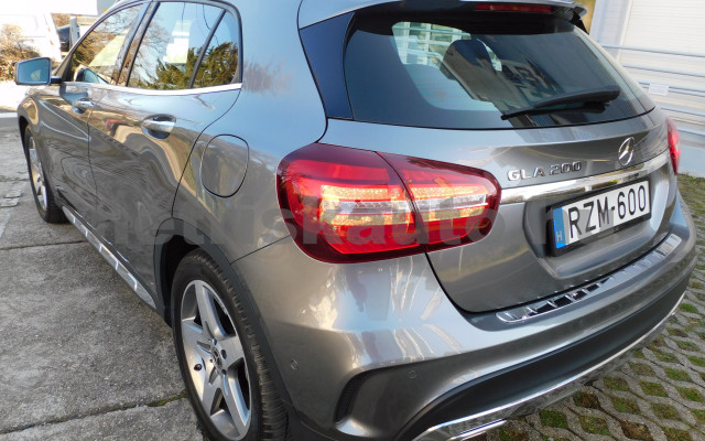 MERCEDES-BENZ GLA-osztály GLA 200 AMG Sport 7G-DCT személygépkocsi - 1595cm3 Benzin 121046 2/12