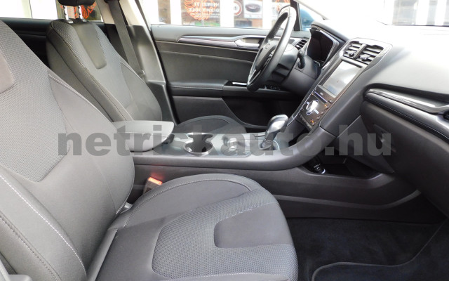 FORD Mondeo 2.0 FHEV Business eCVT személygépkocsi - 1999cm3 Hybrid 120959 9/12