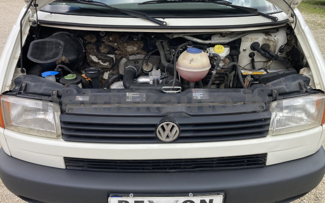 VW Transporter 2.5 7DM 1T2 tehergépkocsi 3,5t össztömegig - 2461cm3 Diesel 120918 6/9