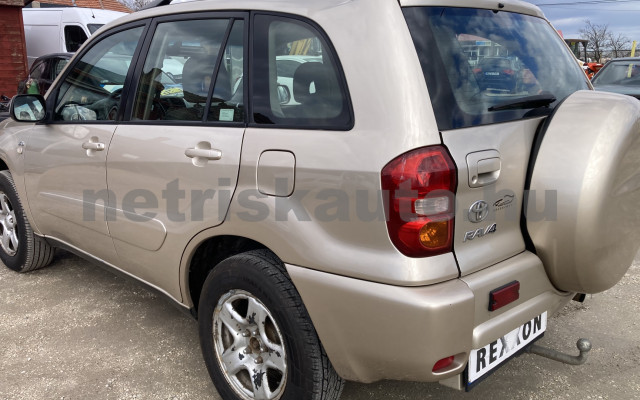 TOYOTA Rav4 2.0 D 4x4 személygépkocsi - 1995cm3 Diesel 121091 3/10