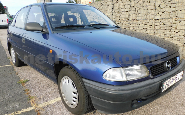 OPEL Astra 1.4 Classic Start személygépkocsi - 1389cm3 Benzin 120887 2/12