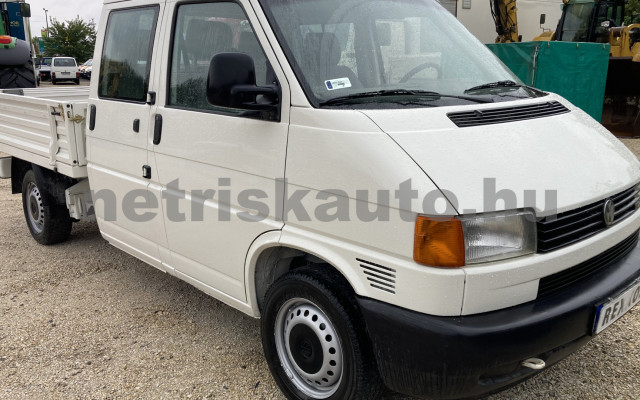 VW Transporter 2.5 7DM 1T2 tehergépkocsi 3,5t össztömegig - 2461cm3 Diesel 120921 2/9