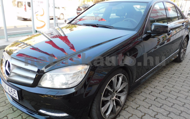 MERCEDES-BENZ C-osztály C 300 4Matic Avantgarde Aut. személygépkocsi - 2996cm3 Benzin 120889 11/12