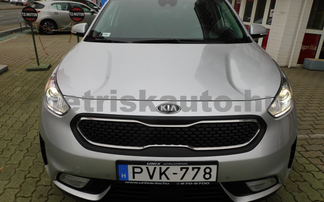 KIA Niro 1.6 GDI EX DCT személygépkocsi - 1580cm3 Hybrid 120974 4/12