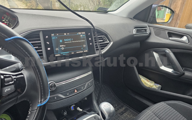 PEUGEOT 308 1.2 PureTech Active EURO6.2 személygépkocsi - 1199cm3 Benzin 121012 4/8