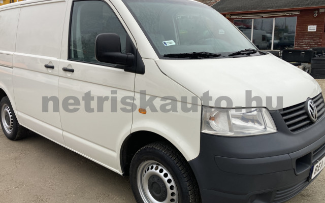 VW Transporter 1.9 TDI Power Ice tehergépkocsi 3,5t össztömegig - 1896cm3 Diesel 121071 2/9