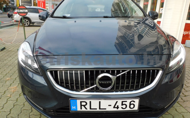 VOLVO V40 2.0 [T3] Inscription személygépkocsi - 1969cm3 Benzin 120958 3/12