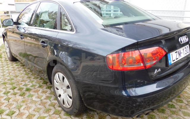 AUDI A4 2.0 TDi személygépkocsi - 1968cm3 Diesel 120986 12/12