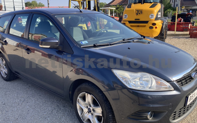 FORD Focus 1.6 Fresh Aut. személygépkocsi - 1596cm3 Benzin 120898 2/10