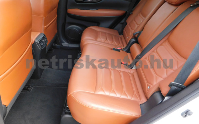 NISSAN X-Trail 1.7 dCi Tekna 4x4 Xtronic személygépkocsi - 1749cm3 Diesel 121029 12/12