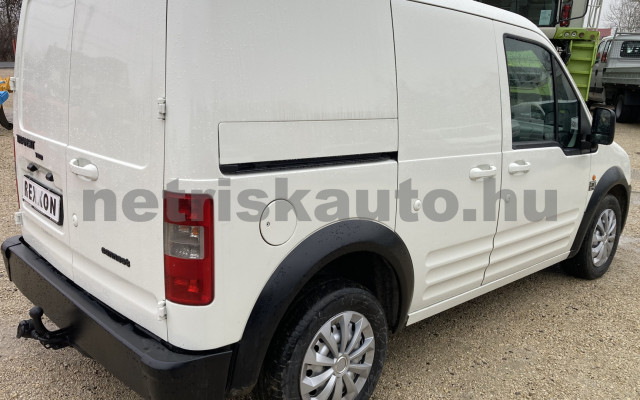 FORD Connect 1.8 TDI Transit 200 SWB tehergépkocsi 3,5t össztömegig - 1753cm3 Diesel 120967 4/9