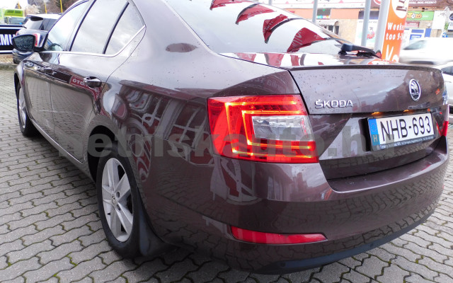 SKODA Octavia 1.8 TSI L&K DSG személygépkocsi - 1798cm3 Benzin 121020 3/12