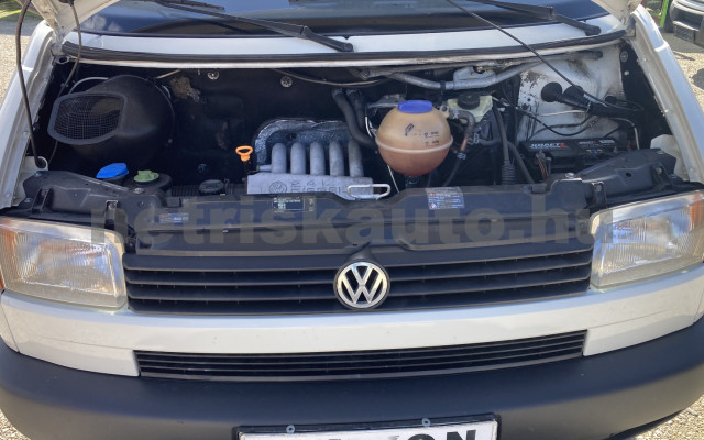 VW Transporter 2.4 Mixto tehergépkocsi 3,5t össztömegig - 2370cm3 Diesel 120950 5/9