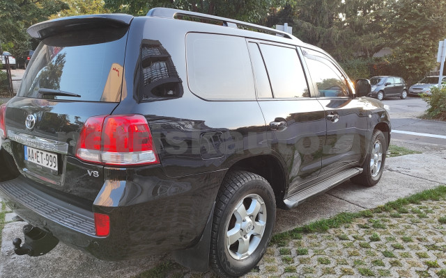 TOYOTA Land Cruiser 4.5 D V8 Luxury 7 Aut. személygépkocsi - 4461cm3 Diesel 120916 12/12