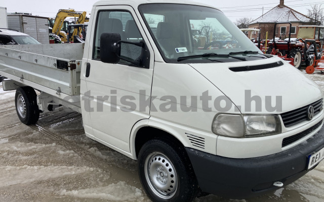 VW Transporter 2.5 7DL 1K2 F tehergépkocsi 3,5t össztömegig - 2461cm3 Diesel 120930 2/8