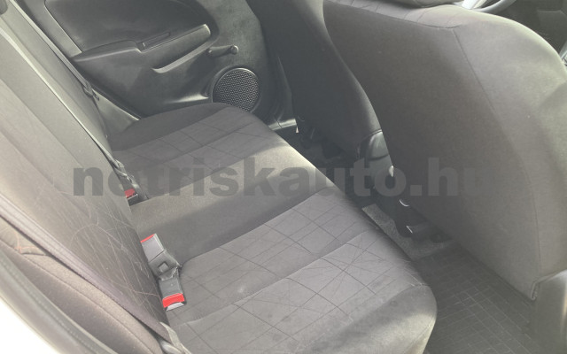 MAZDA Mazda 2 1.3i CE személygépkocsi - 1349cm3 Benzin 120902 9/10