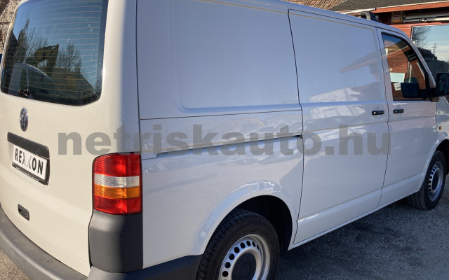 VW Transporter 1.9 TDI tehergépkocsi 3,5t össztömegig - 1896cm3 Diesel 121027 4/9