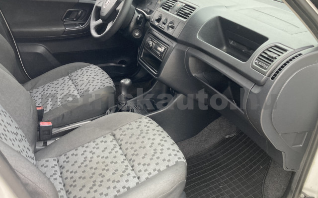 SKODA Roomster 1.6 CR TDI tehergépkocsi 3,5t össztömegig - 1598cm3 Diesel 120975 7/10