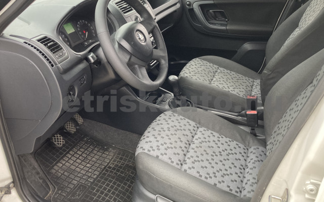 SKODA Roomster 1.6 CR TDI tehergépkocsi 3,5t össztömegig - 1598cm3 Diesel 120975 6/10