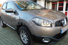 NISSAN Qashqai 1.5 dCi Tekna személygépkocsi - 1461cm3 Diesel 121007