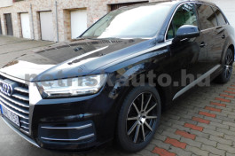 AUDI Q7 3.0 V6 TDI quattro tiptronic személygépkocsi - 2967cm3 Diesel 121016