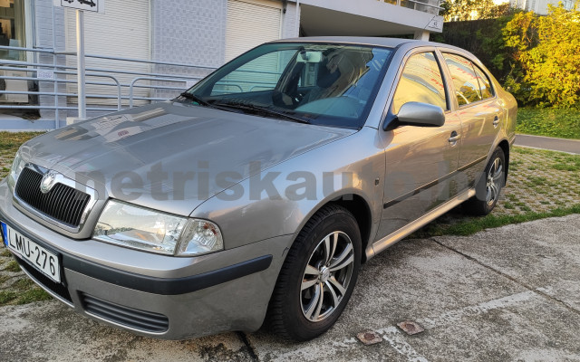 SKODA Octavia 1.4 Tour személygépkocsi - 1390cm3 Benzin 120922 11/12