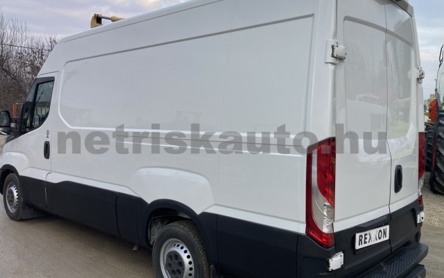 IVECO 35 35 S 15 V 3520 H2 tehergépkocsi 3,5t össztömegig - 2287cm3 Diesel 121065 3/9