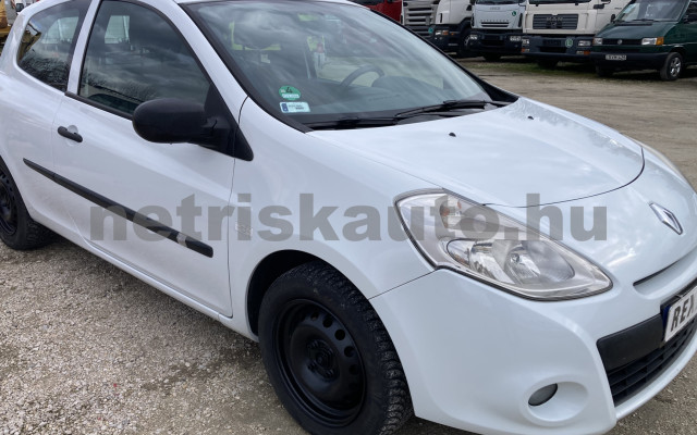 RENAULT Clio CLIO III 1.5 dCi Société FRISS VIZSGA,MA tehergépkocsi 3,5t össztömegig - 1461cm3 Diesel 121095 2/8