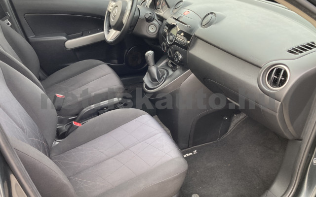 MAZDA Mazda 2 1.3i CE Pro személygépkocsi - 1349cm3 Benzin 120940 7/10