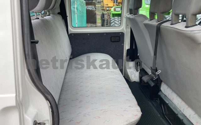 VW Transporter 2.5 7DM 1T2 tehergépkocsi 3,5t össztömegig - 2461cm3 Diesel 120918 9/9