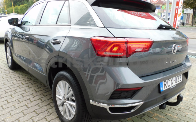 VW T-Roc 1.6 TDI SCR Style személygépkocsi - 1598cm3 Diesel 120919 2/12