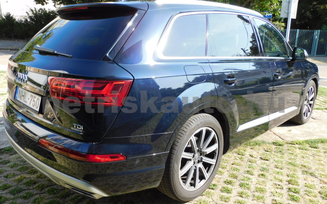 AUDI Q7 3.0 V6 TDI quattro tiptronic személygépkocsi - 2967cm3 Diesel 120896 2/12