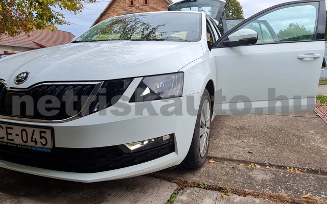 SKODA Octavia 1.4 TSI Ambition személygépkocsi - 1395cm3 Benzin 121033 3/6