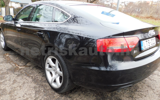 AUDI A5 2.0 TDI DPF multitronic személygépkocsi - 1968cm3 Diesel 120861 2/12