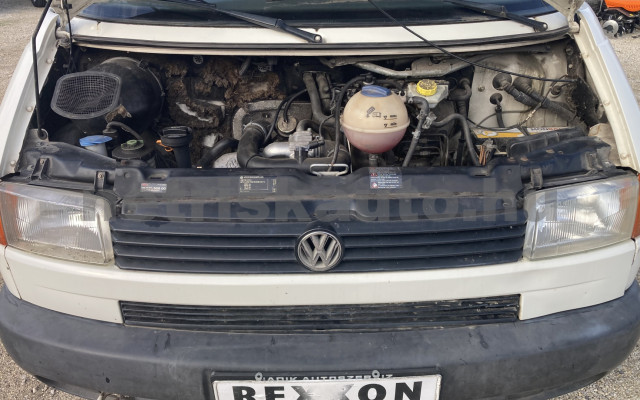 VW Transporter 2.5 7DM 1T2 tehergépkocsi 3,5t össztömegig - 2461cm3 Diesel 120918 6/9