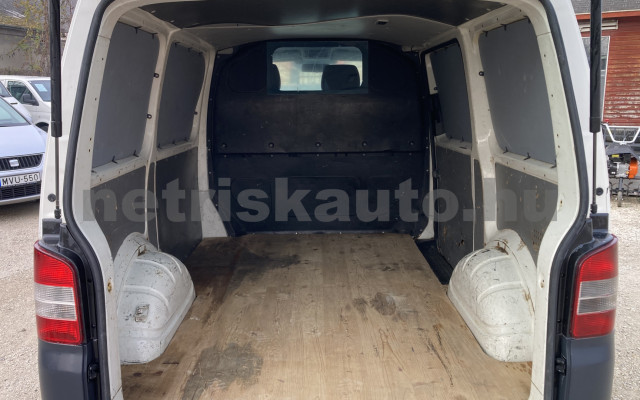 VW Transporter 1.9 TDI Basic tehergépkocsi 3,5t össztömegig - 1896cm3 Diesel 120980 6/9