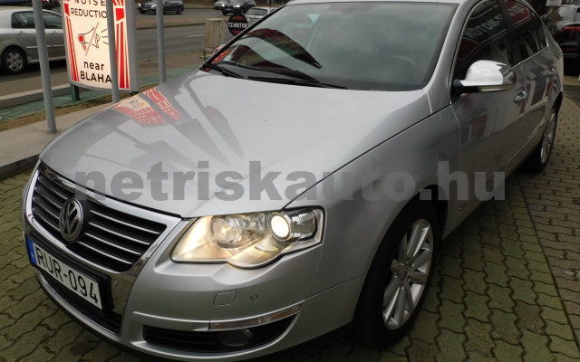 VW Passat 2.0 FSI Highline tiptronic személygépkocsi - 1984cm3 Benzin 120981 11/12