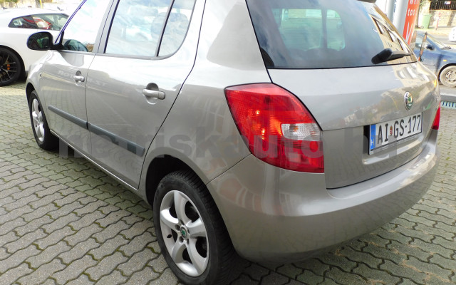 SKODA Fabia 1.2 TSI Ambition DSG személygépkocsi - 1197cm3 Benzin 120960 3/12