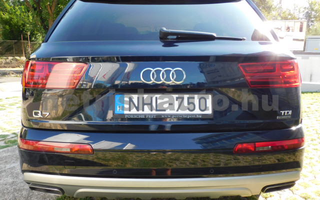 AUDI Q7 3.0 V6 TDI quattro tiptronic személygépkocsi - 2967cm3 Diesel 120896 4/12