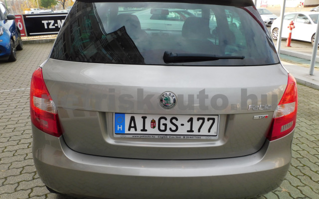 SKODA Fabia 1.2 TSI Ambition DSG személygépkocsi - 1197cm3 Benzin 120960 5/12