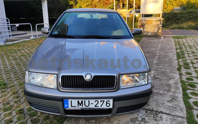 SKODA Octavia 1.4 Tour személygépkocsi - 1390cm3 Benzin 120922 4/12