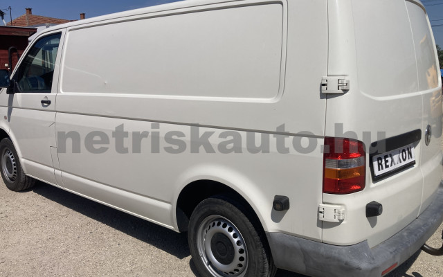 VW Transporter 2.5 TDI tehergépkocsi 3,5t össztömegig - 2461cm3 Diesel 120884 4/9